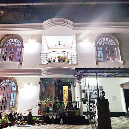 Hotel Jj'S White House Thrissur Zewnętrze zdjęcie